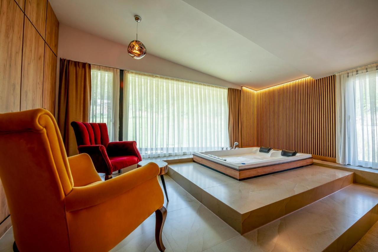 Resort Ujevara E Drinit 佩奇 外观 照片