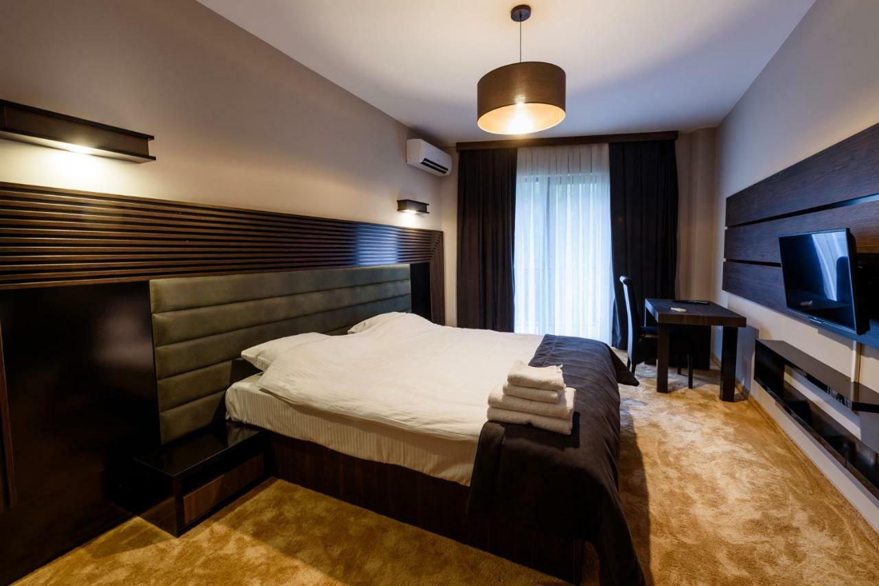 Resort Ujevara E Drinit 佩奇 外观 照片