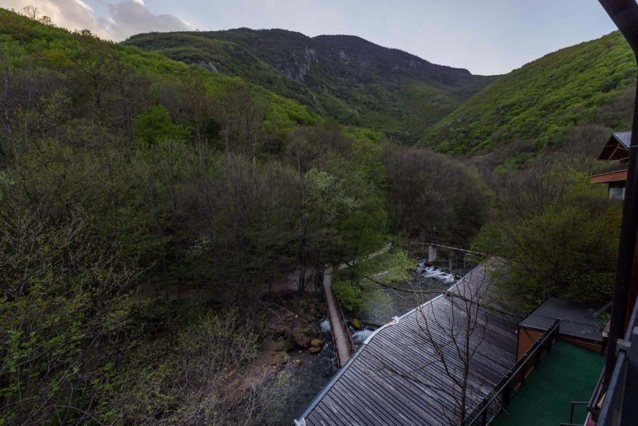 Resort Ujevara E Drinit 佩奇 外观 照片