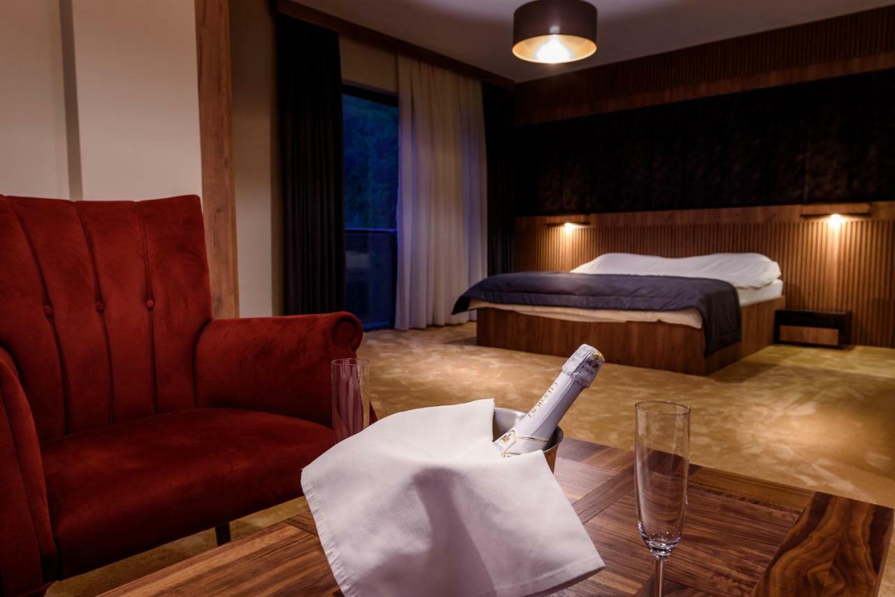 Resort Ujevara E Drinit 佩奇 外观 照片